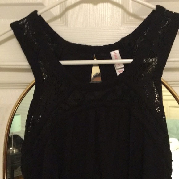 Xhilaration Black Tank Top - Picture 2 of 4